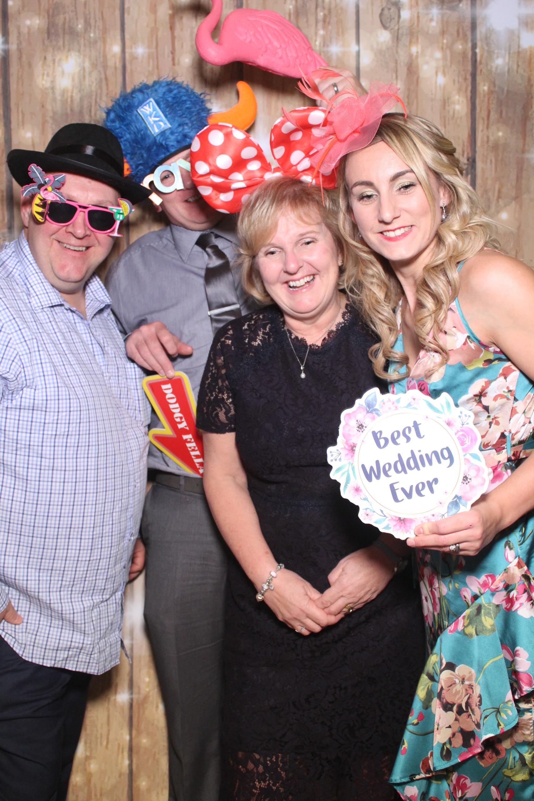Mr & Mrs Whitelaw  | View more photos from the event at gallery.magicimages.uk/u/MagicImages/Mr-Mrs-Whitelaw